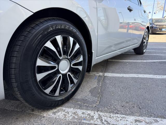 2021 Nissan Versa S Xtronic CVT