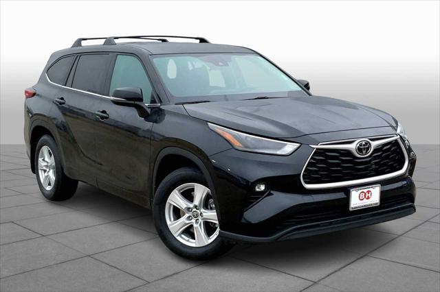 2023 Toyota Highlander LE