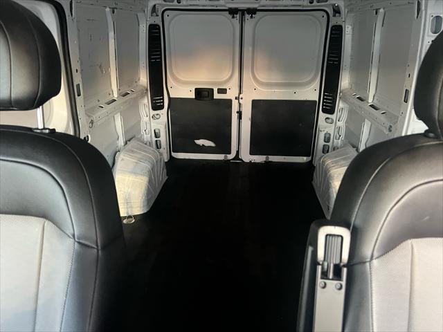2022 Ram ProMaster Cargo Van Low Roof 136" WB