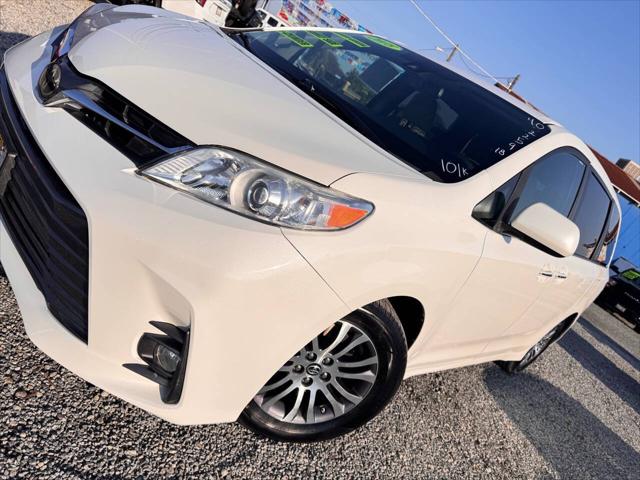 2018 Toyota Sienna XLE 7 Passenger