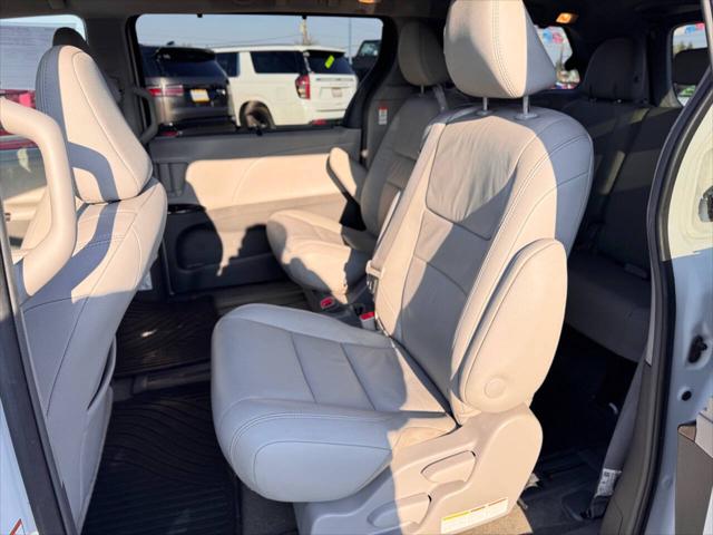 2018 Toyota Sienna XLE 7 Passenger
