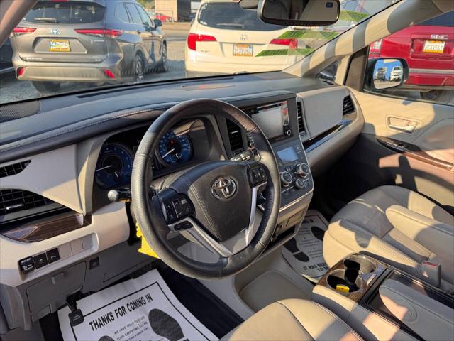 2018 Toyota Sienna XLE 7 Passenger