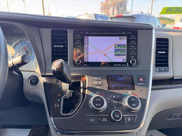 2018 Toyota Sienna XLE 7 Passenger