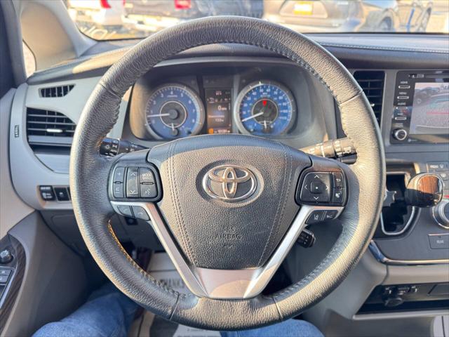 2018 Toyota Sienna XLE 7 Passenger