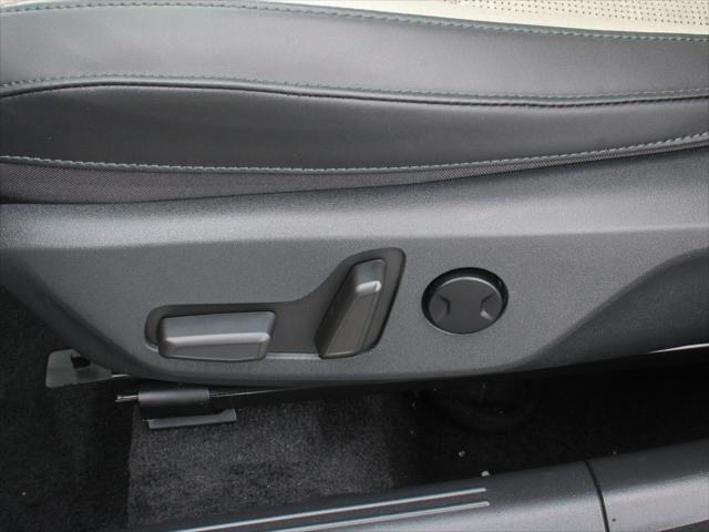2023 Kia Niro SX Touring