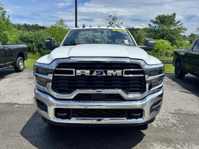 2025 RAM Ram 2500 RAM 2500 TRADESMAN CREW CAB 4X4 8 BOX