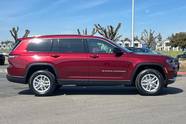 2025 Jeep Grand Cherokee GRAND CHEROKEE L LAREDO X 4X2