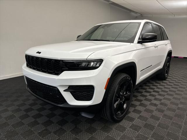 2025 Jeep Grand Cherokee GRAND CHEROKEE ALTITUDE 4X4