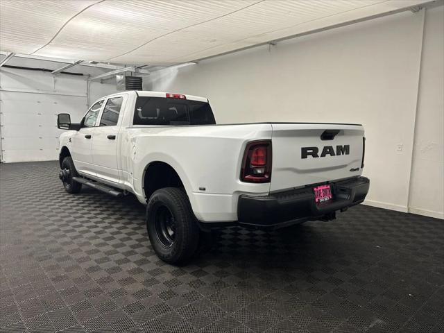 2025 RAM Ram 3500 RAM 3500 TRADESMAN CREW CAB 4X4 8 BOX