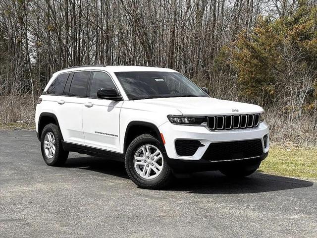 2025 Jeep Grand Cherokee GRAND CHEROKEE LAREDO 4X4
