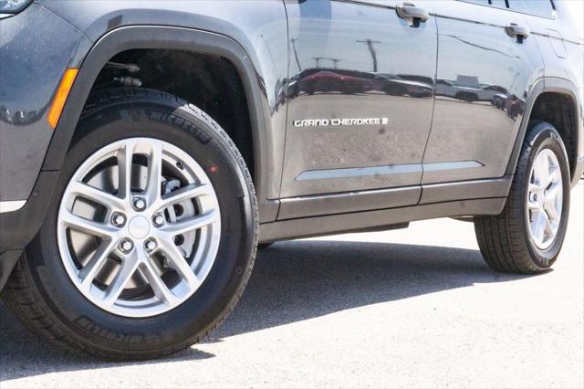2025 Jeep Grand Cherokee GRAND CHEROKEE L LAREDO X 4X2