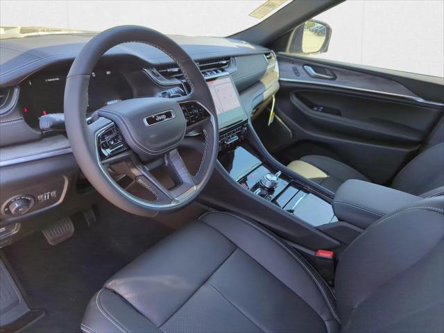 2025 Jeep Grand Cherokee Overland 4x4
