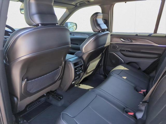 2025 Jeep Grand Cherokee Overland 4x4