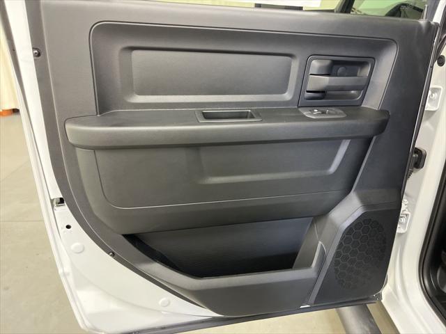 2025 Ram 2500 Tradesman Crew Cab 4x4 6'4" Box