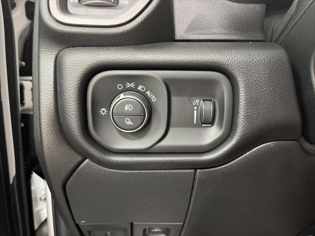 2025 Ram 2500 Tradesman Crew Cab 4x4 6'4" Box