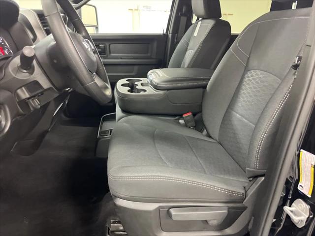 2025 Ram 2500 Tradesman Crew Cab 4x4 6'4" Box