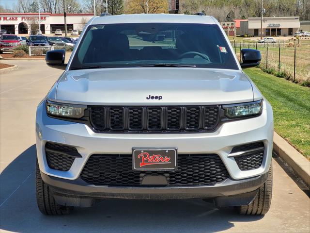 2025 Jeep Grand Cherokee GRAND CHEROKEE ALTITUDE 4X4