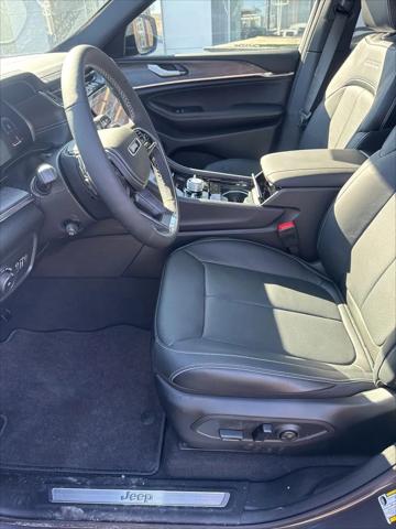 2025 Jeep Grand Cherokee Overland 4x4