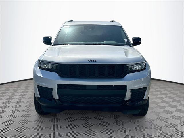 2025 Jeep Grand Cherokee GRAND CHEROKEE L ALTITUDE 4X2