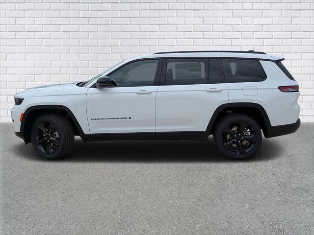 2025 Jeep Grand Cherokee GRAND CHEROKEE L ALTITUDE 4X2