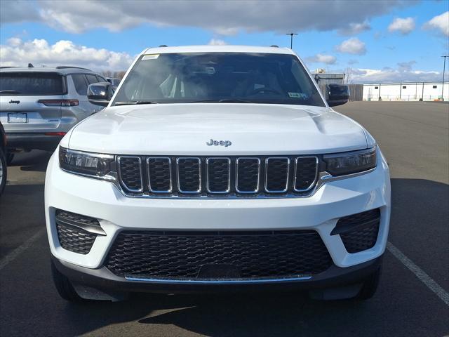 2025 Jeep Grand Cherokee GRAND CHEROKEE LAREDO X 4X4