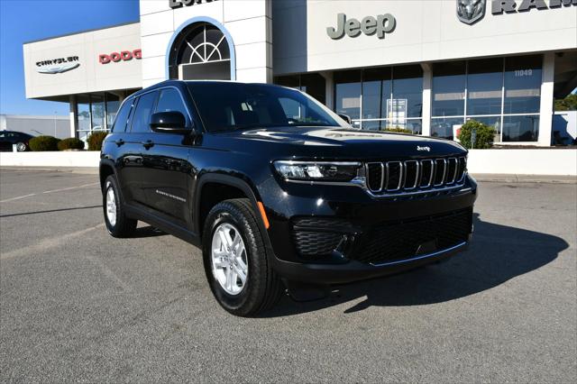 2025 Jeep Grand Cherokee GRAND CHEROKEE LAREDO 4X2