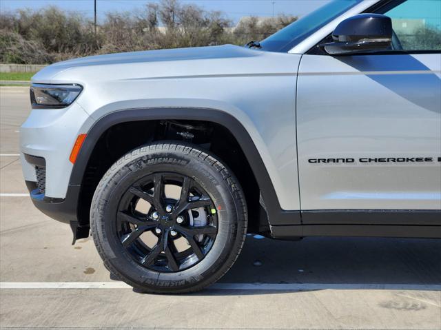 2025 Jeep Grand Cherokee GRAND CHEROKEE L ALTITUDE X 4X4