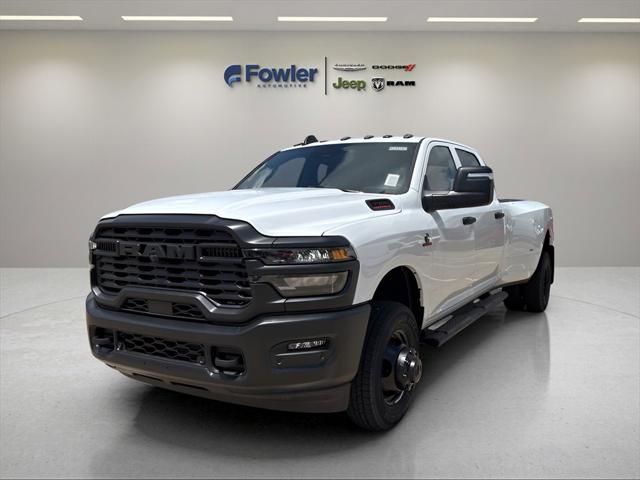 2025 RAM Ram 3500 RAM 3500 TRADESMAN CREW CAB 4X4 8 BOX