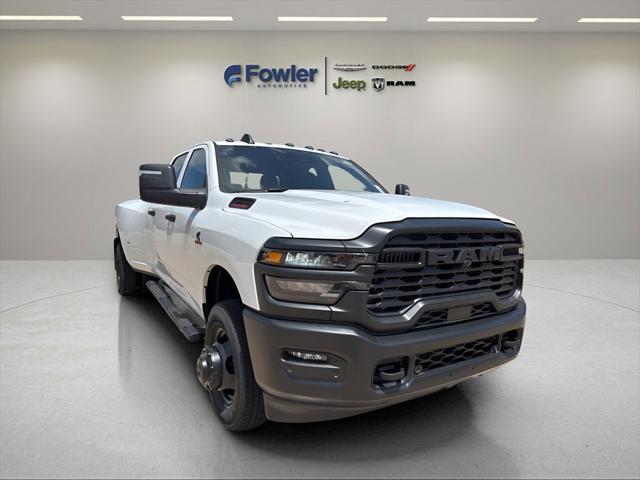 2025 RAM Ram 3500 RAM 3500 TRADESMAN CREW CAB 4X4 8 BOX
