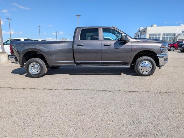 2025 RAM Ram 3500 RAM 3500 TRADESMAN CREW CAB 4X4 8 BOX