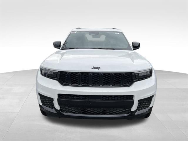 2025 Jeep Grand Cherokee GRAND CHEROKEE L ALTITUDE 4X2