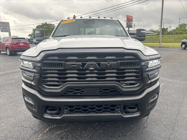 2025 RAM Ram 3500 RAM 3500 TRADESMAN CREW CAB 4X4 8 BOX