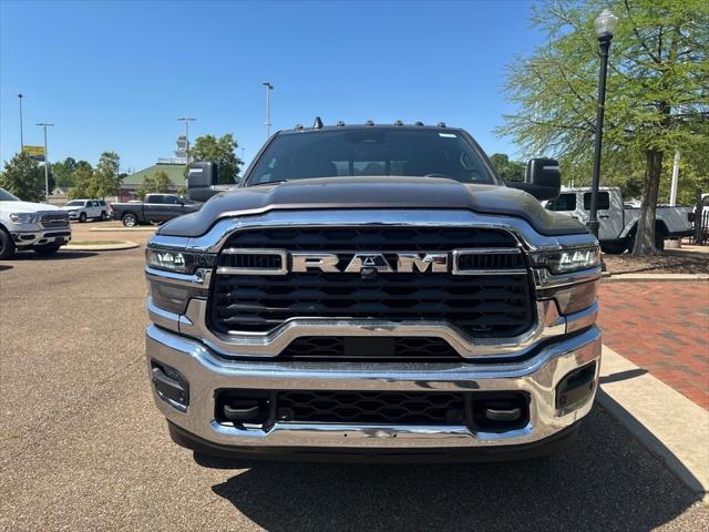 2025 RAM Ram 3500 RAM 3500 TRADESMAN CREW CAB 4X4 8 BOX