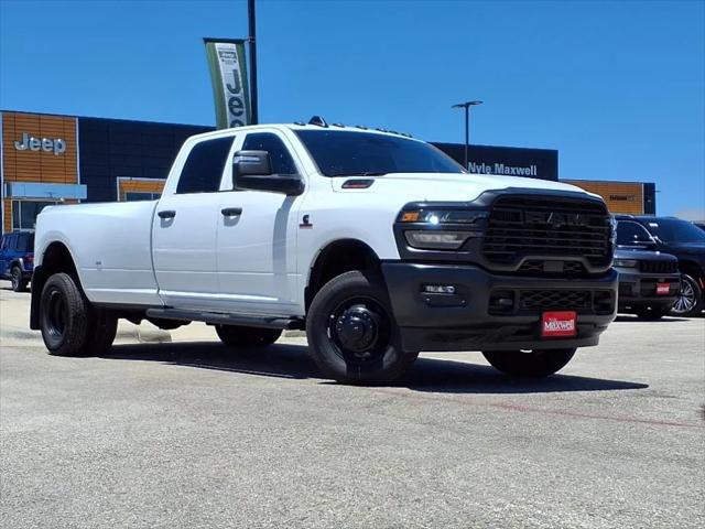 2025 RAM Ram 3500 RAM 3500 TRADESMAN CREW CAB 4X4 8 BOX