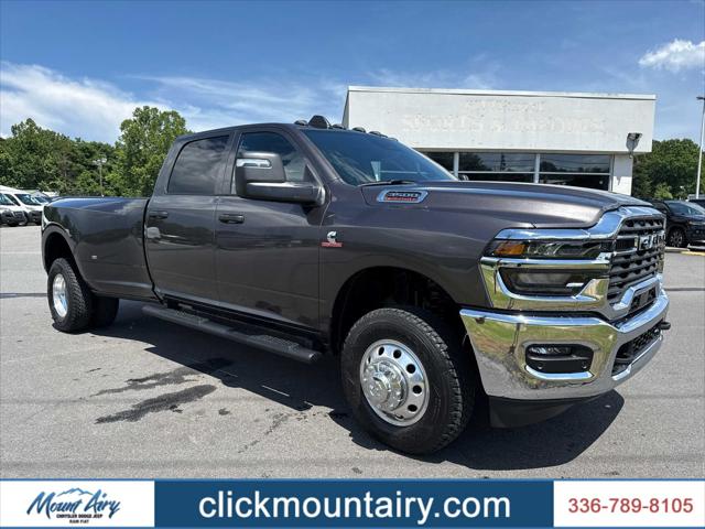 2025 RAM Ram 3500 RAM 3500 TRADESMAN CREW CAB 4X4 8 BOX