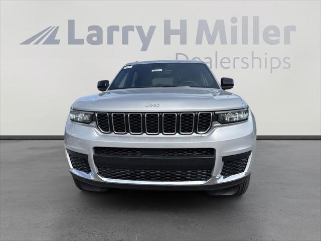 2025 Jeep Grand Cherokee GRAND CHEROKEE L LAREDO X 4X4
