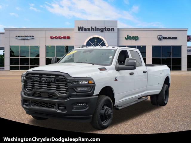 2025 RAM Ram 3500 RAM 3500 TRADESMAN CREW CAB 4X4 8 BOX