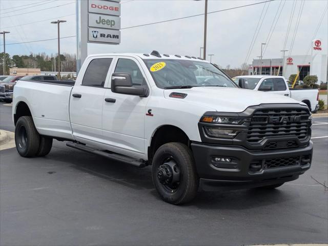 2025 RAM Ram 3500 RAM 3500 TRADESMAN CREW CAB 4X4 8 BOX