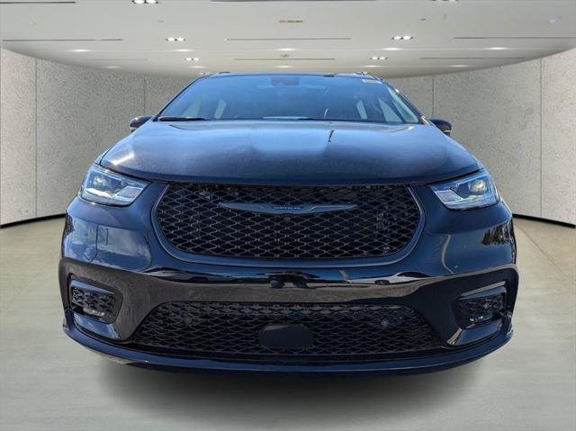 2025 Chrysler Pacifica Hybrid PACIFICA PLUG-IN HYBRID S APPEARANCE