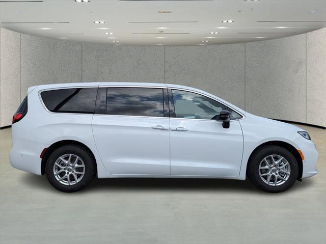 2025 Chrysler Pacifica PACIFICA SELECT