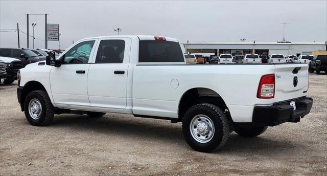 2023 RAM 2500 Tradesman Crew Cab 4x4 8 Box