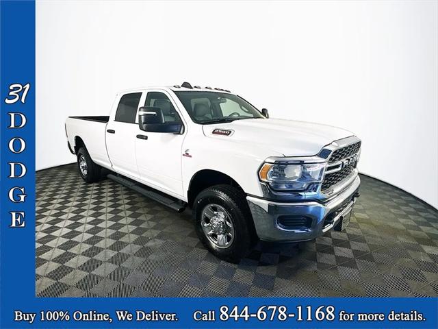 2024 RAM 2500 Tradesman Crew Cab 4x4 8 Box