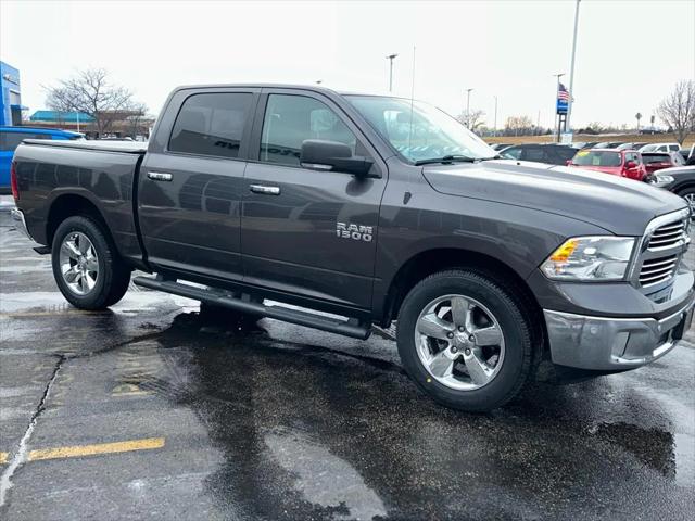 2017 RAM 1500 Big Horn Crew Cab 4x4 57 Box