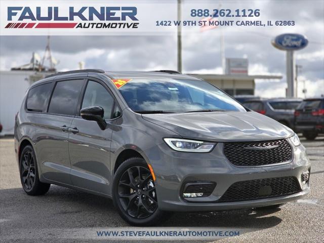 2025 Chrysler Pacifica PACIFICA LIMITED