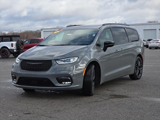 2025 Chrysler Pacifica PACIFICA LIMITED