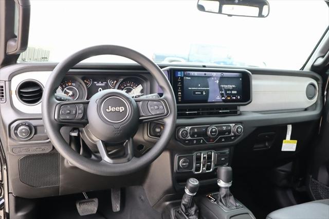 2025 Jeep Gladiator GLADIATOR NIGHTHAWK 4X4