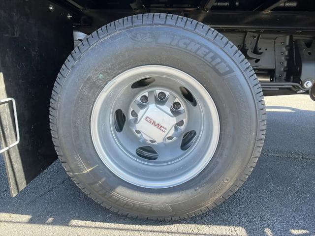 2025 GMC Sierra 3500HD Pro