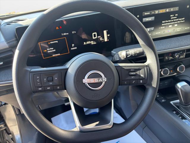 2025 Nissan Kicks SV FWD