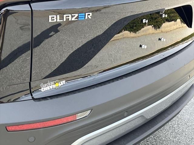2025 Chevrolet V Blazer eAWD LT