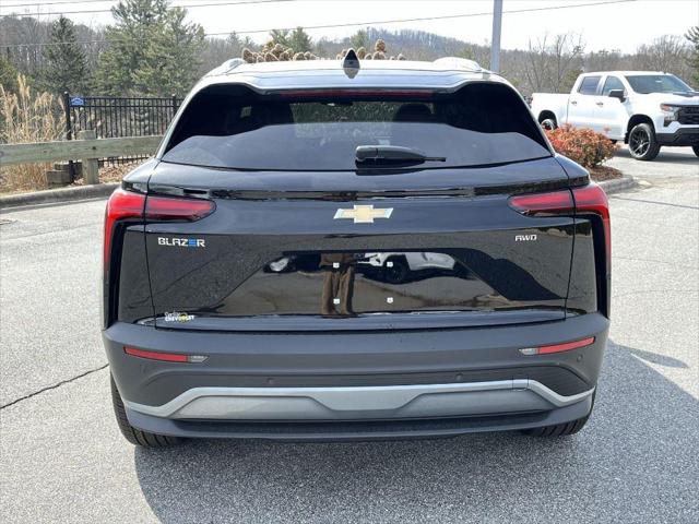 2025 Chevrolet V Blazer eAWD LT